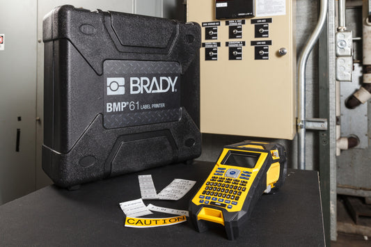 ¿Cómo darle mantenimiento (limpieza) a la impresora BMP61?